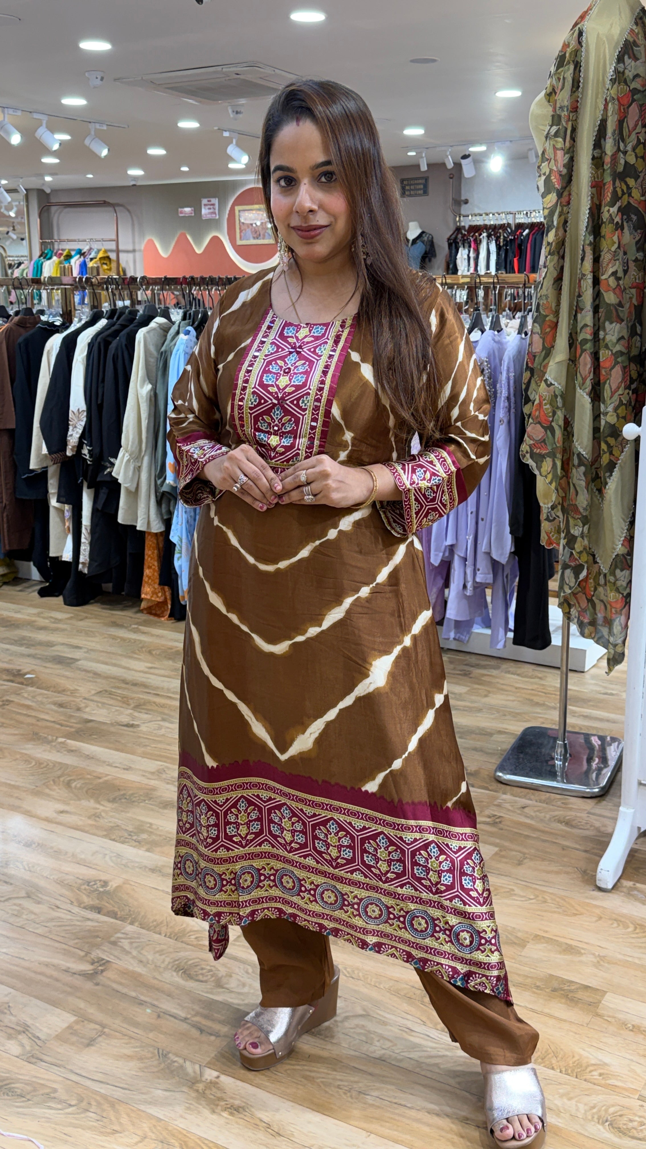 GUNJAN - 2 PC CORD SET