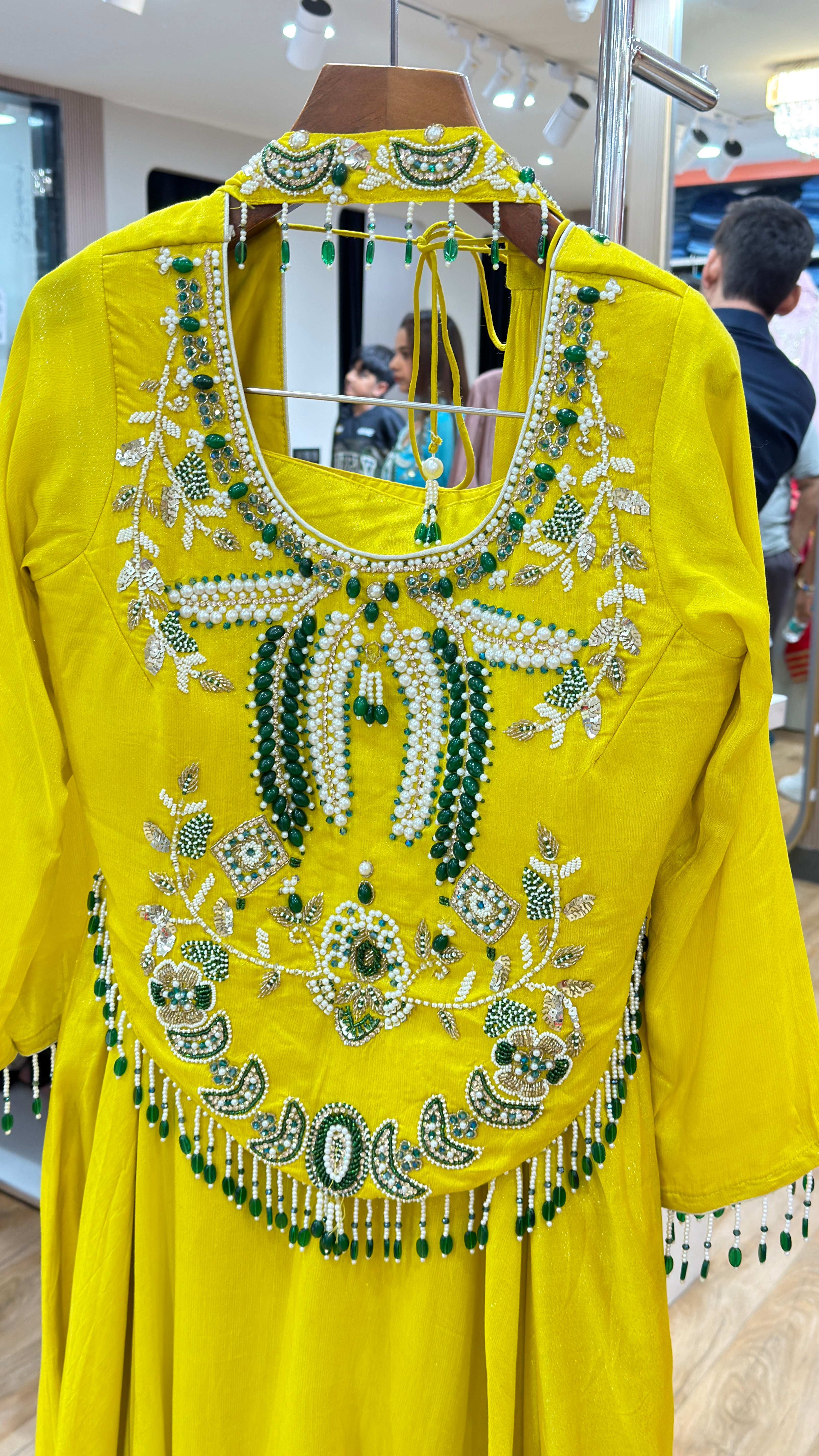 mahira - 3 pc lehenga set